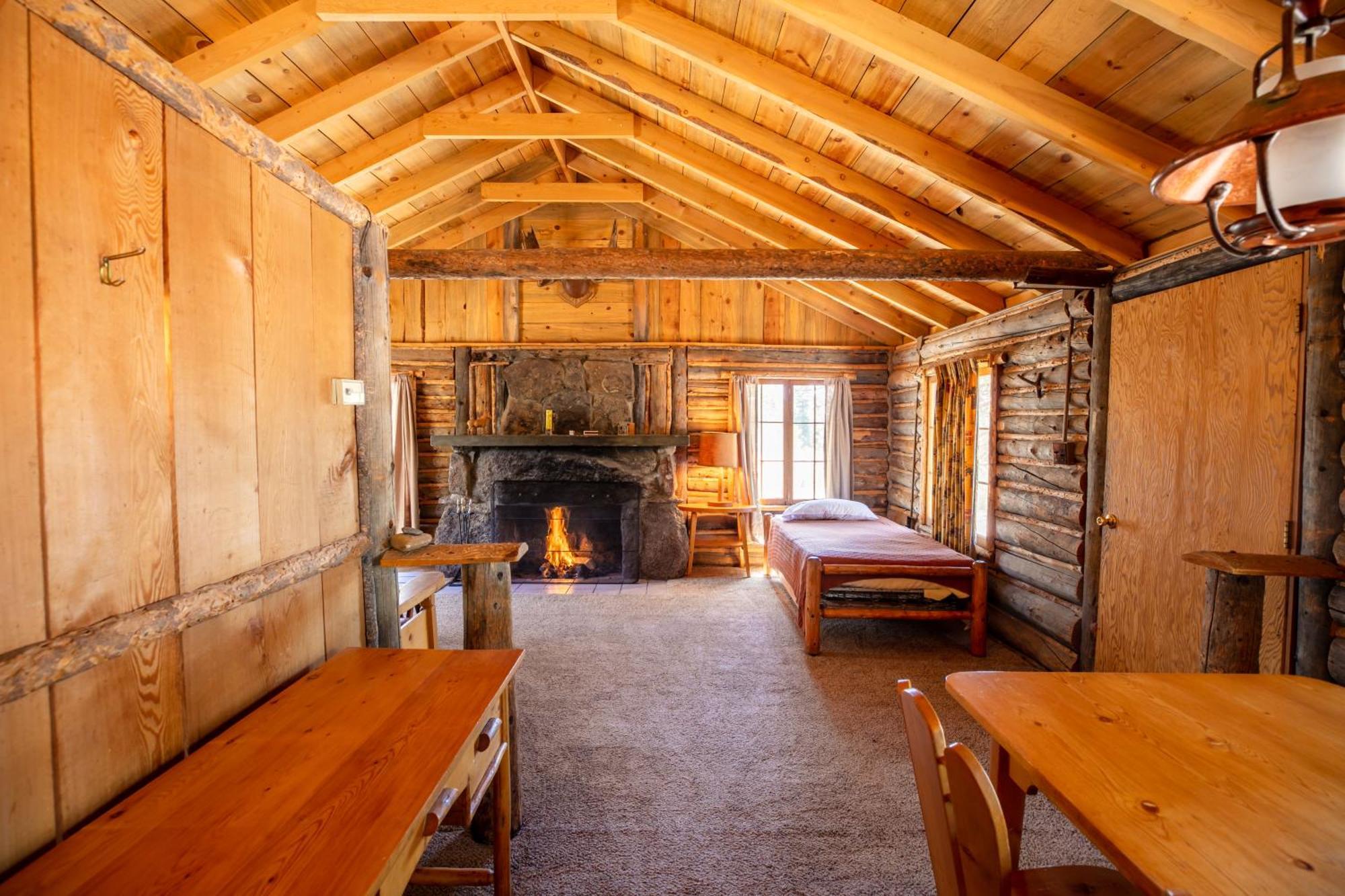 The Meeker Park Lodge Allenspark Exteriör bild