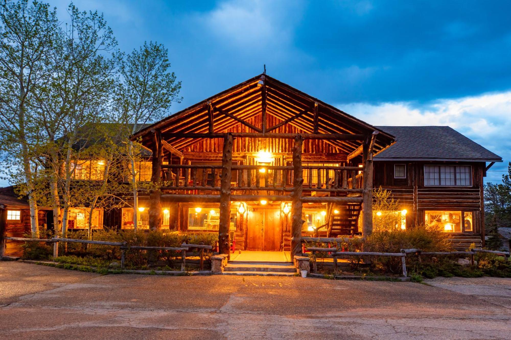 The Meeker Park Lodge Allenspark Exteriör bild