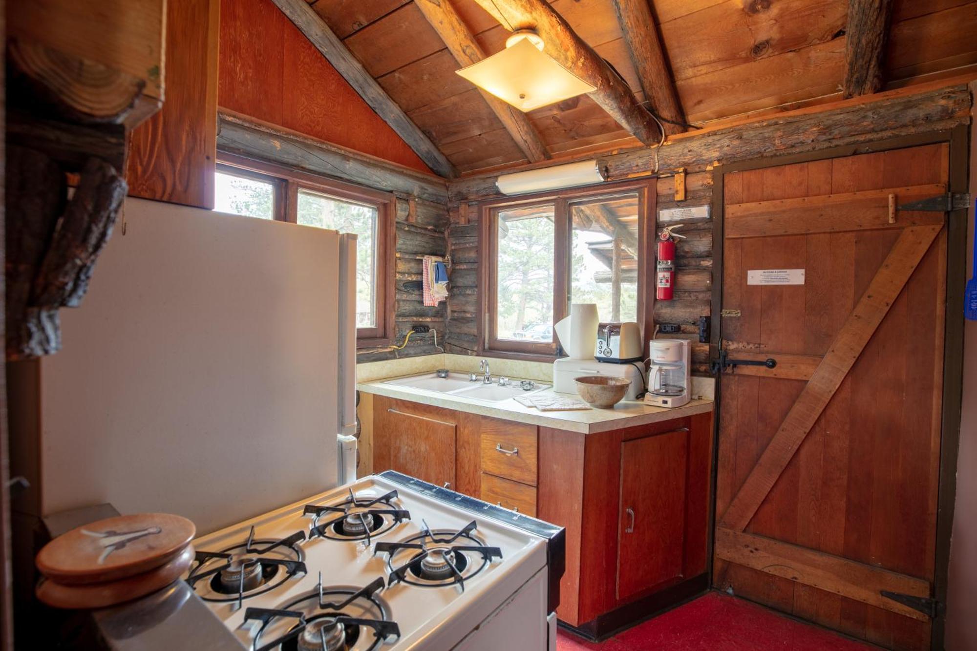 The Meeker Park Lodge Allenspark Exteriör bild
